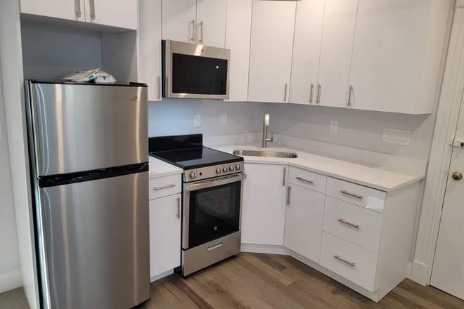 Kitchen - Harvard Square Newly Renovated! Apartments
