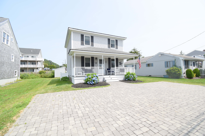 Outside - 68 Chestnut Avenue