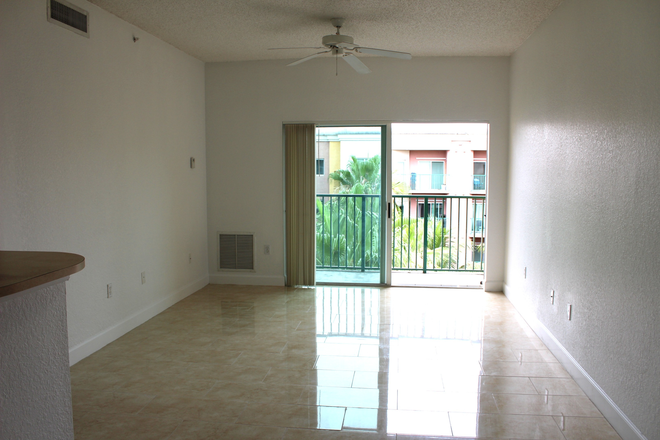 Valencia Miami dot com - Penthouse 1 Bedroom Apartment at Valencia South Miami with Resort Amenities