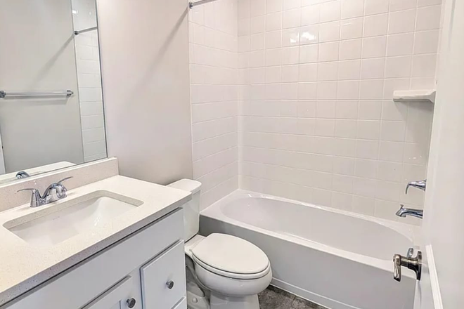 Shared bathroom on the main floor - Room Rental Townhome