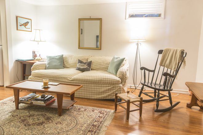 Living Room - 817 Cabell Ave. 4BR Now Leasing for 2026-2027! Duplex