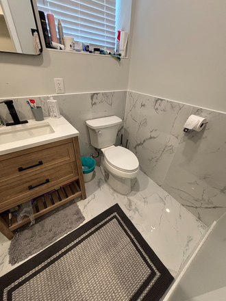 Bathroom - 1 Bedroom of 2B2B is available in University City Apartments