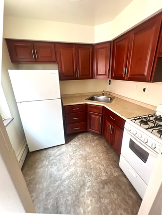 Kitchen - Centre Towers - Close to Carnegie Mellon & Pitt