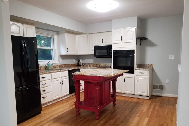 Kitchen - Four Bedrooms with Two Bathrooms Available (Walk to UMD College Park, About 1/2 mile, Very cl House