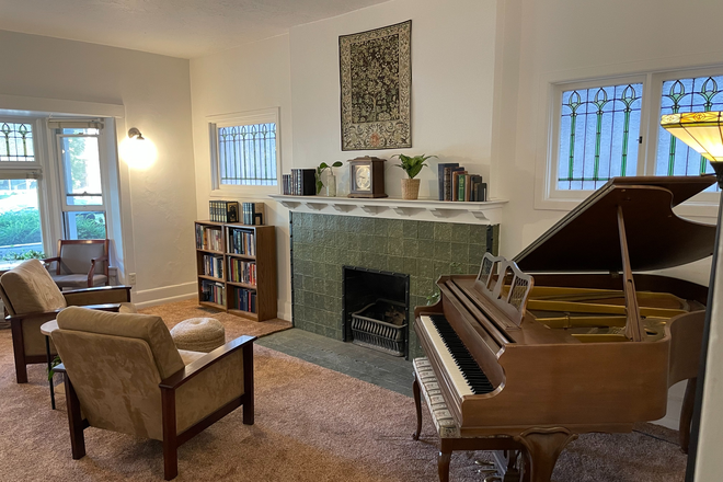 Living Room - Private Room House