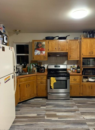 Kitchen - 5 Bed 2 bath Close to College Park MD! *Available on August 1, 2026* House