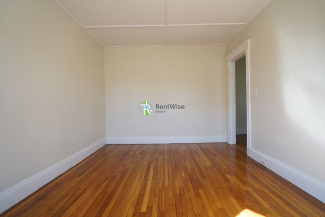 1 - Renovated Fenway Studio – Heat/Hot Water Included, Cat OK, No Fee! Apartments