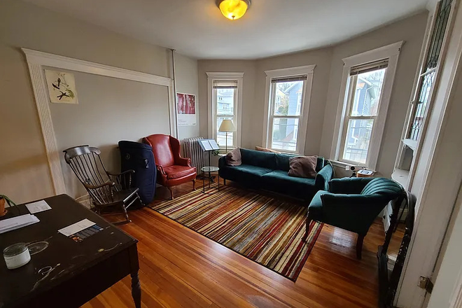 living room - 3bed 1bath residential apartment (2 porches)