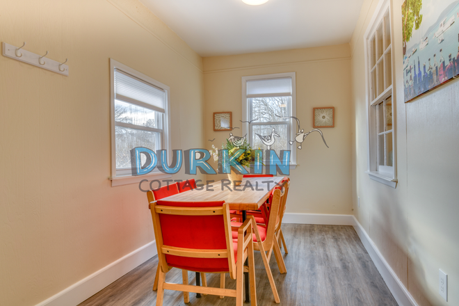 Dining - APPLY NOW WITH NO FEE www.durkincottages.com House