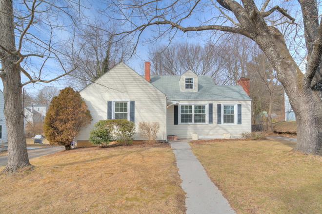 Great Home with A+++ Location - Airport Acres  Close to Campus