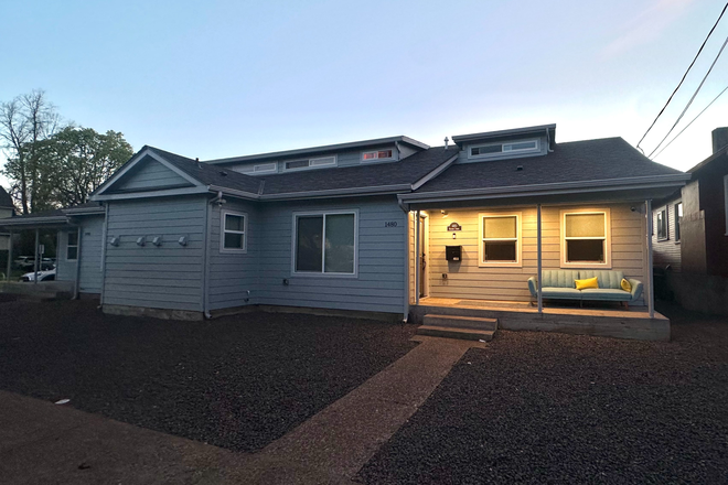 front of house - 2 Rooms at 1480 Hilyard (4 bedroom House)