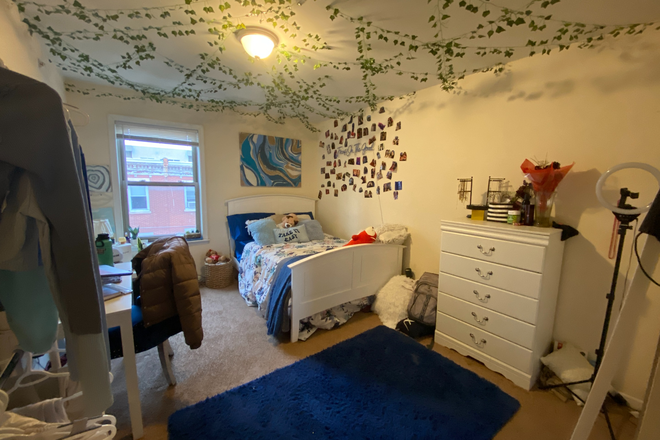 Bedroom D - 1401 N. 15th St. Apartments