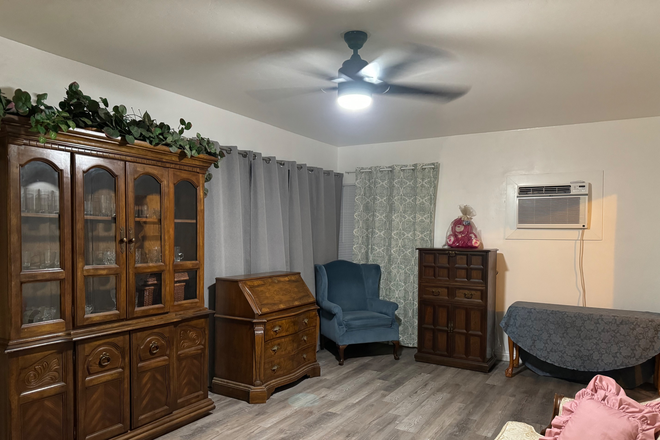 Curio, mid-century desk/drawers, hutch - Fully Furnished 2BR/1Ba quiet culdesac house, walking distance to vibrant Mission Inn, DT Riv