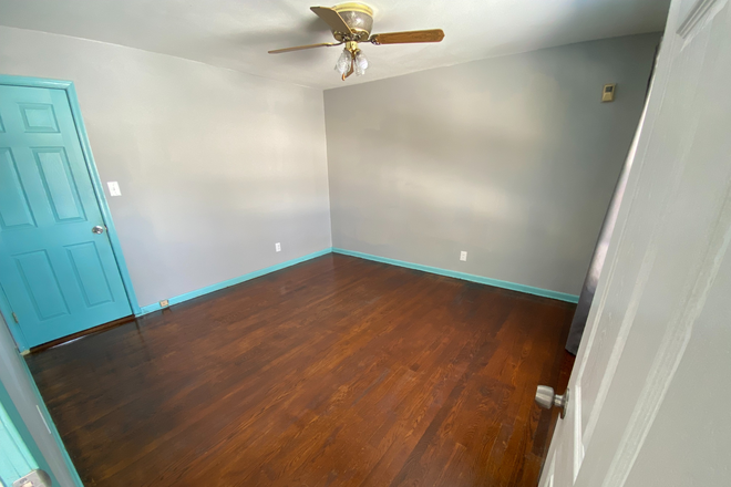 Ground floor room 2 - Affordable Rooms in shared Student house, $590-$640,  5min drive (15 bike) from UMD campus!