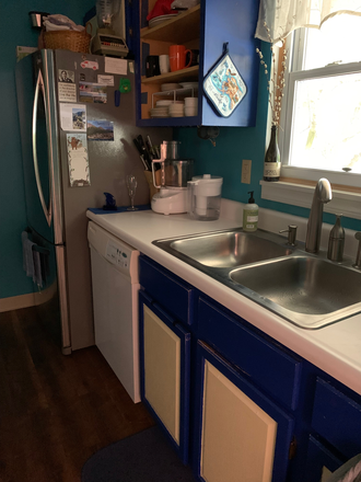 Full kitchen - $2,400 / 2br - 1100ft2 - 2 Bedroom, 3 level condo available 6/15