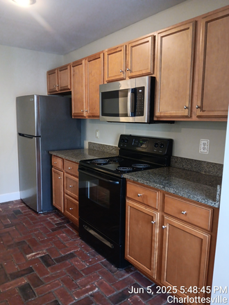 Kitchen - "The Bridge" - 1704 Gordon Ave - Apt 201