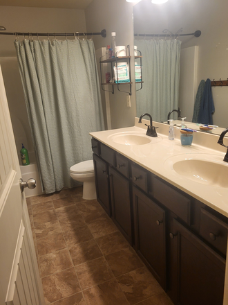 Bathroom. - Home close to campus.