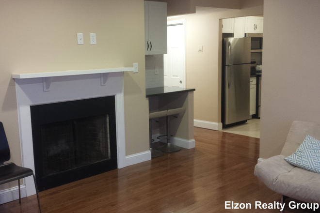 Living Room - Spacious 3 Bed 1.5 bath Available August 2024!! Condo