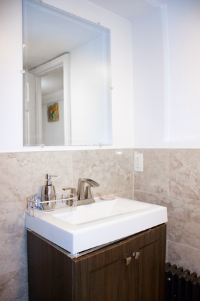 Bathroom - No broker fee!All utilities included: Heat, hot/cold water, electric, cable, and WiFi. Apartments