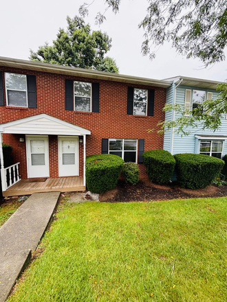  - 4 Bedroom 2.5 Bath Townhouse