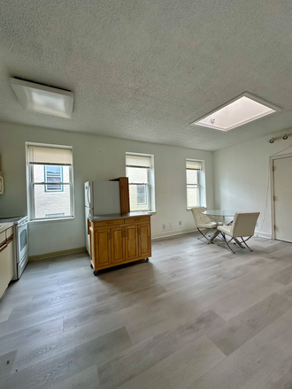 Studio - Sunny Studio, Furnished, Pool, AC