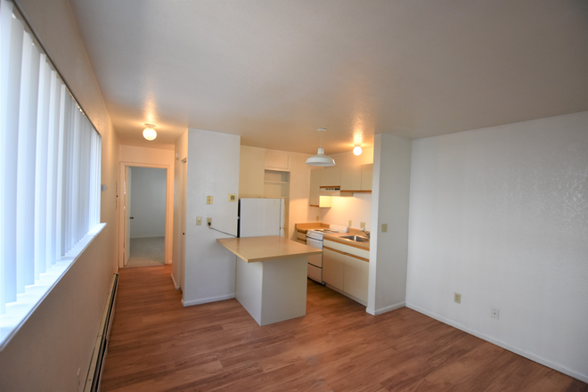 2B - 1828 Arapahoe Ave. (1BR/1BA) Apartments