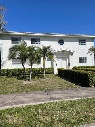 front - Large and Updated Duplex Walking Distance to UM Duplex