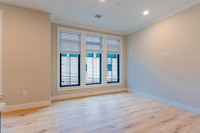 living room - *NO BROKERS FEE!* Renov. 2 Bed/ 2 Bath w/ LAUNDRY IN UNIT! Near HBS Avail. 9/1/26! Apartments