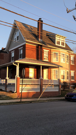 Street view. - 3 Bd./ 1 Ba. Easily accommodates 3 to 4 students. Close to University and restaurants.