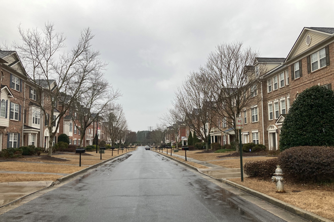 Street View - Female Student Housemates Needed In Quiet Townhome Community Overlooking KSU Athletic Fields