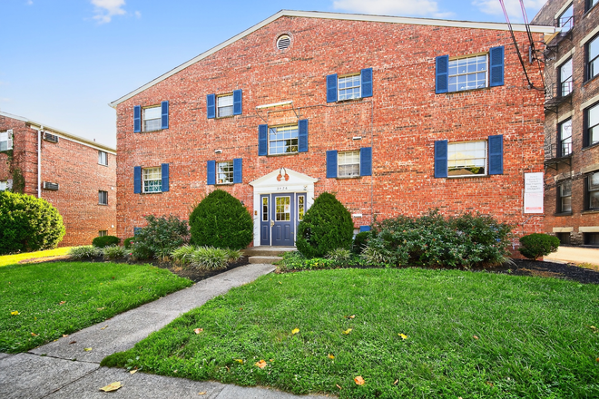 Exterior - 3426 Telford St Apartments