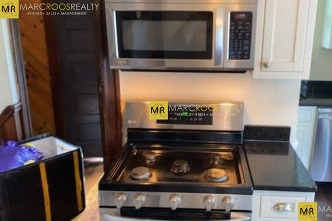 Call NOW for showings! 617-236-8600 - BOSTON AVE - XL 5BR NEAR TUFTS CAMPUS FOR *6/1/2026* W/ LNDRY IN BLDNG, RNTL PRKNG, EIK, DW, 2 BATHS Apartments