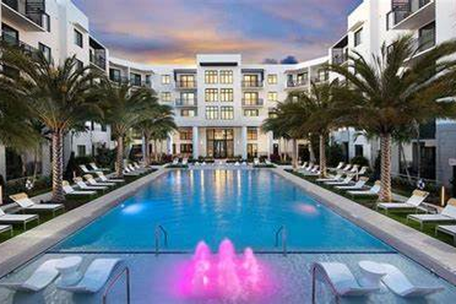 Pool - Cortland Uptown Boca- female only- Move in anytime after November 8