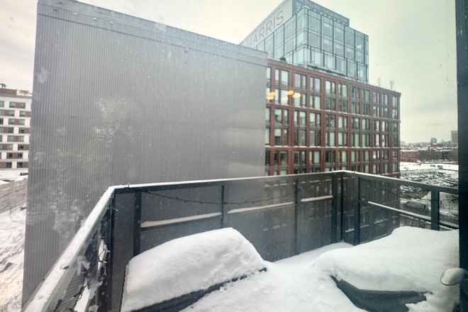 Balcony - 2  bed 1 bath next to Emerson College and Tufts Apartments
