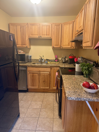Kitchen - 2 Bedroom in Hadley Apartments