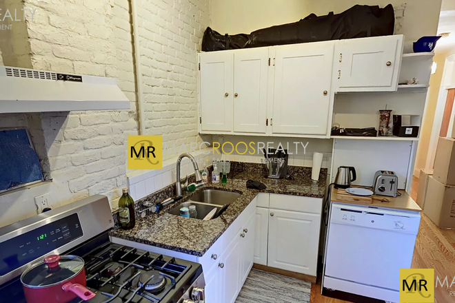 Kitchen - Hammond St  2 Bed South End Apartments