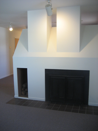Livingroom - Ashland Apt / 2 Bed + 1 Bath