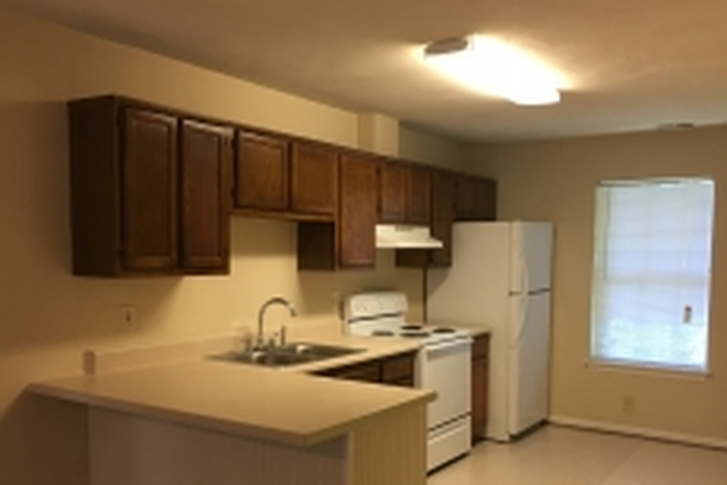 Kitchen - (ODUrent) 1425 W. 38th St. Unit A Duplex