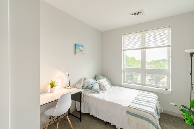 Bedroom - The Overlook – Furnished Rooms Apartments