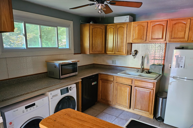 Kitchen and appliances new - Great place for family, 15 minutes from campus Apartments