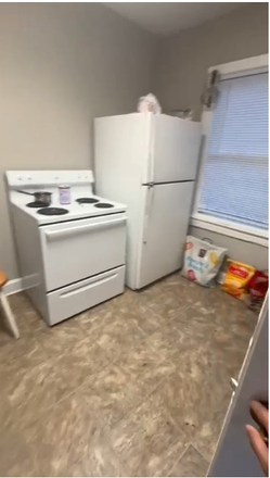 Kitchen - 2b1b apt, very close to campus