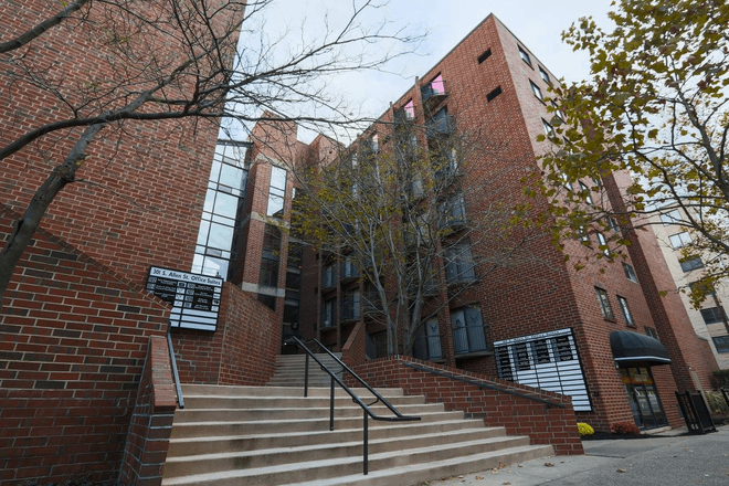 Front of Building on S Allen - The Allenway Apartments (One Bedroom Aparment Sublet/Lease Takeover)
