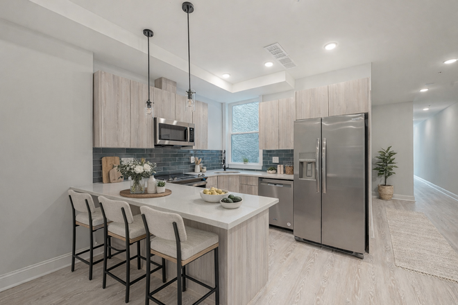 Kitchen - 1825 N 17th St