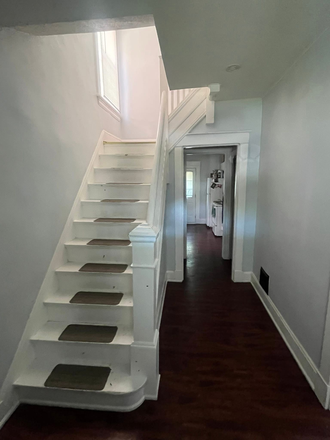 Entrance - Furnished House close to campus
