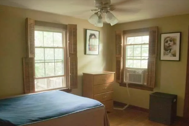 Bedroom - Standalone house, close to downtown and campus