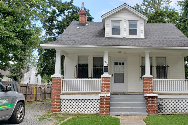 Front View - 7505 Dartmouth Ave House