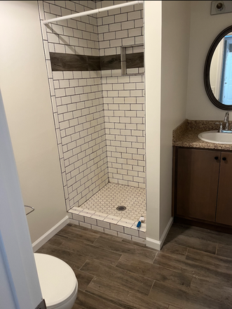 Bathroom - 2 Bed/1 Bath Private Secluded Basement Apartment