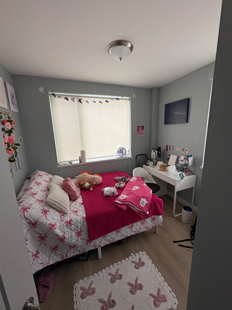 Bedroom - 35 S Huntington Ave Apartments