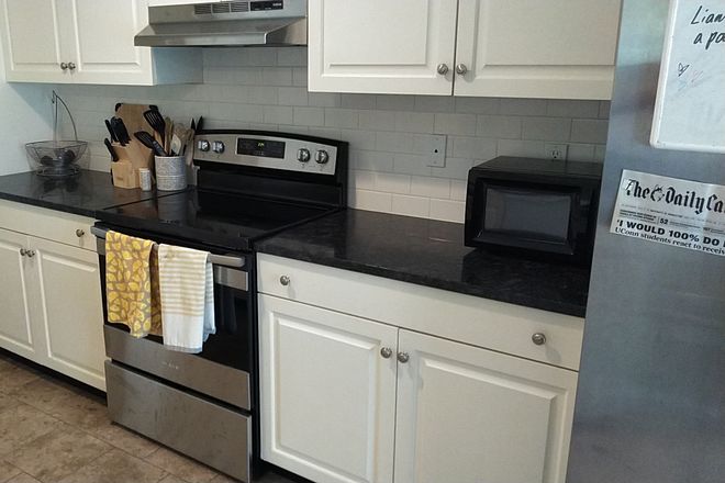 Kitchen - Gorgeous 4 br. 2 Ba Condo 10 Min. From "C' lot, Near Restaurants, Lake, Amenities
