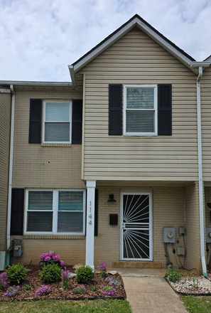 Front of house - 2/3 Bedroom Townhouse with Parking, Private Patio and Laundry - Walk to Georgetown Law